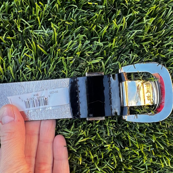 Michael kors patent black belt size small - Picture 5 of 6